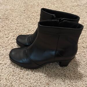 CLARKS Leather boots 2inches heels and 0.5 inch platform.
